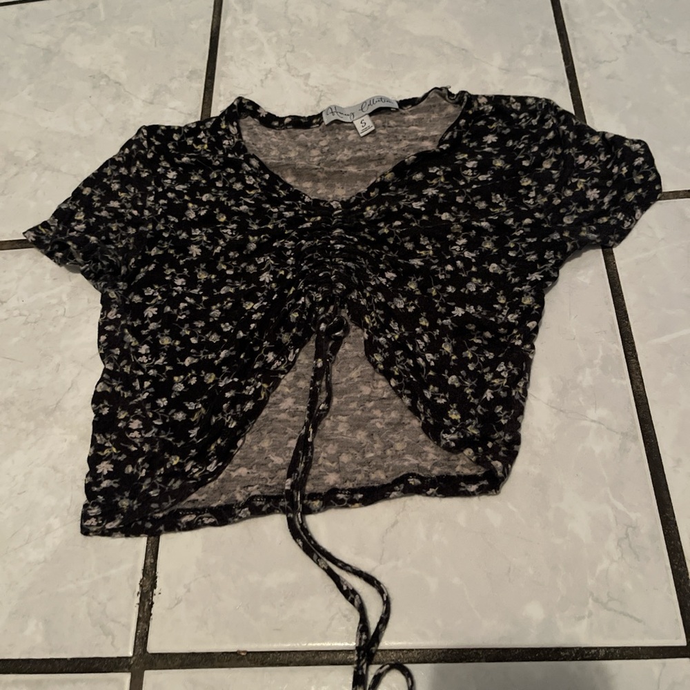 Brandy Melville Black Floral Crop Top